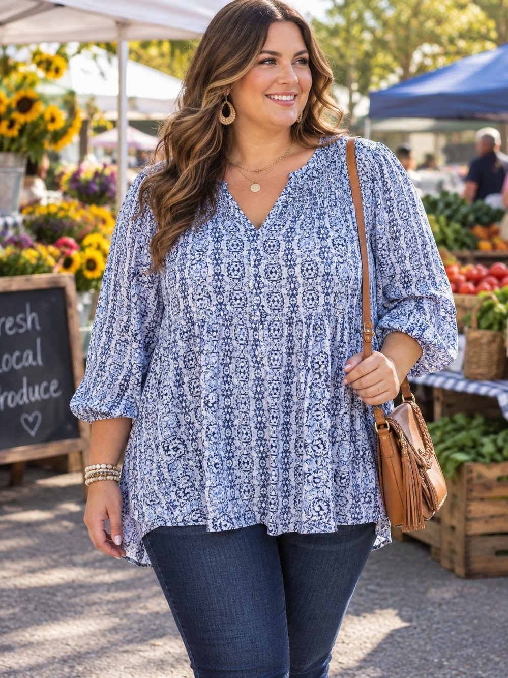 Rose & Olive Blue and White Floral V Neck Blouse EUC